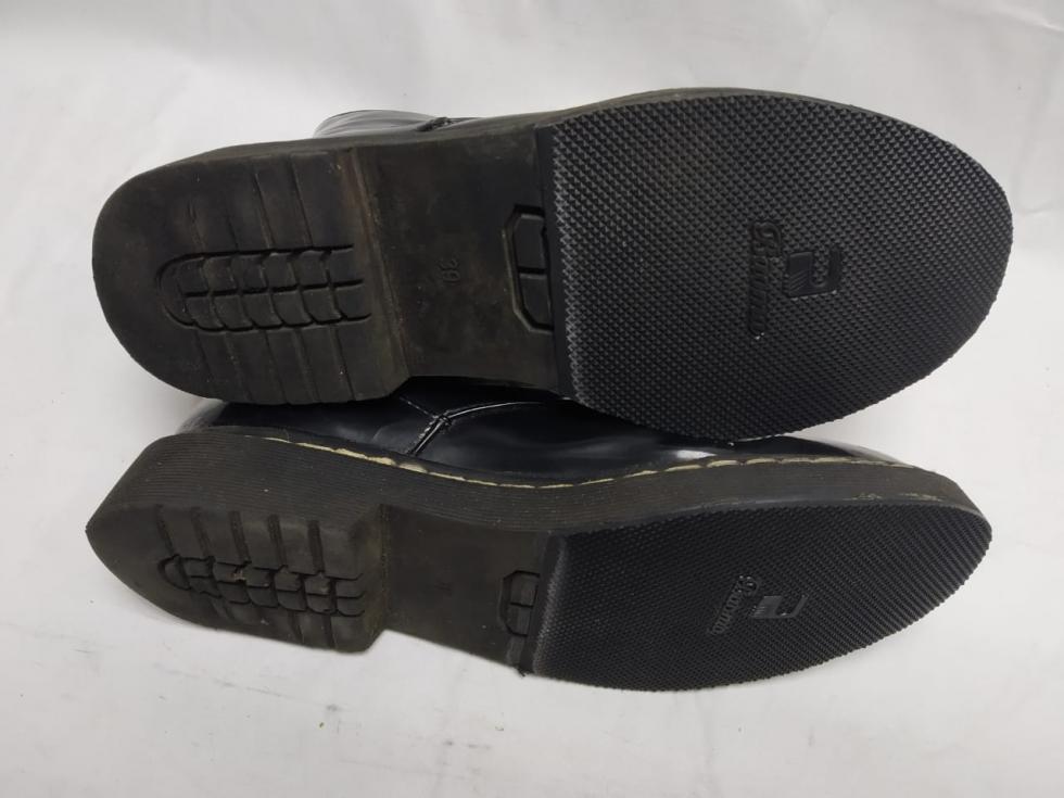 Ремонт подошвы обуви цена sneaknfresh ru. Ботинки Remonte r0770-04. Подошва для обуви. Подошва для ремонта обуви. Подошва пенопласт.